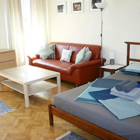 Honey Δωμάτια σε οικογενειακή κατοικία *